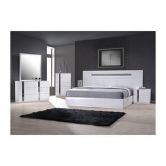 J&M Furniture Palermo Bed