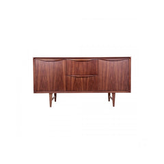 Visselig Dresser